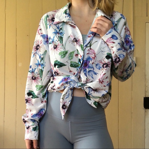 H&M blouse - Picture 8 of 8